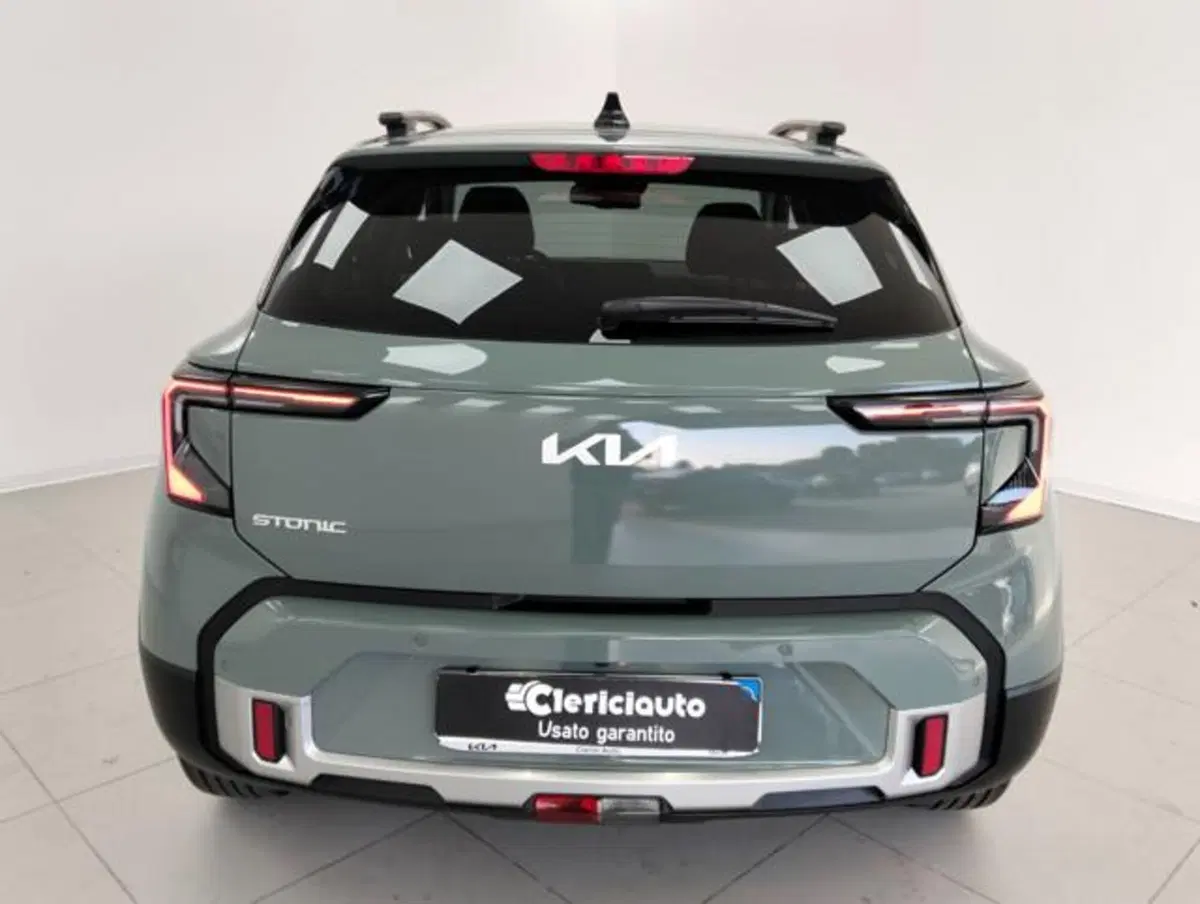 Kia Stonic usata a Como (7)
