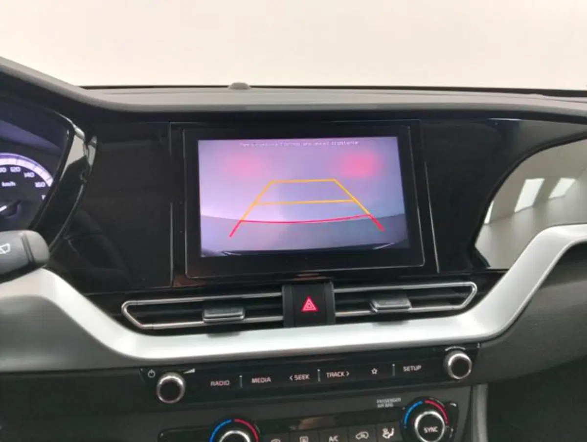 Kia Niro usata a Como (16)