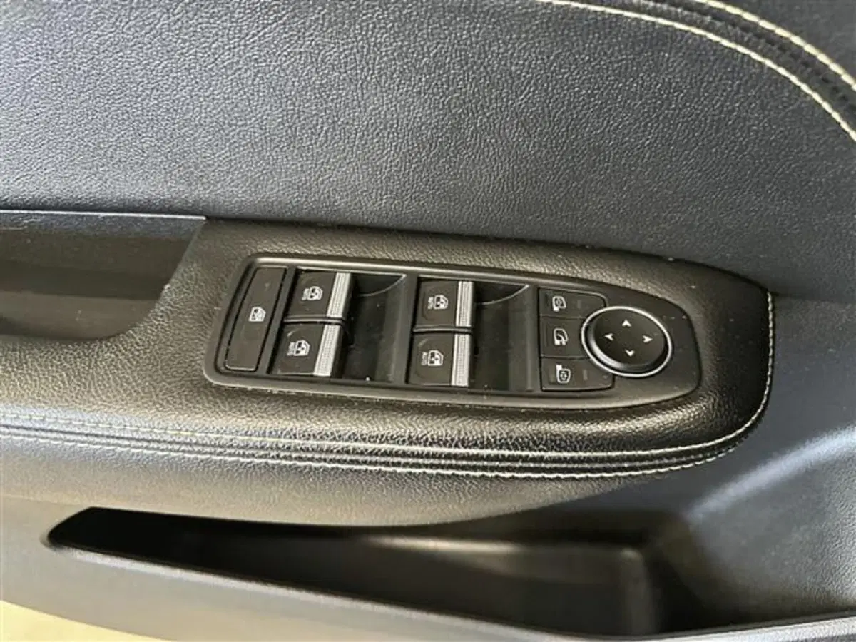 Renault Arkana usata a Modena (11)
