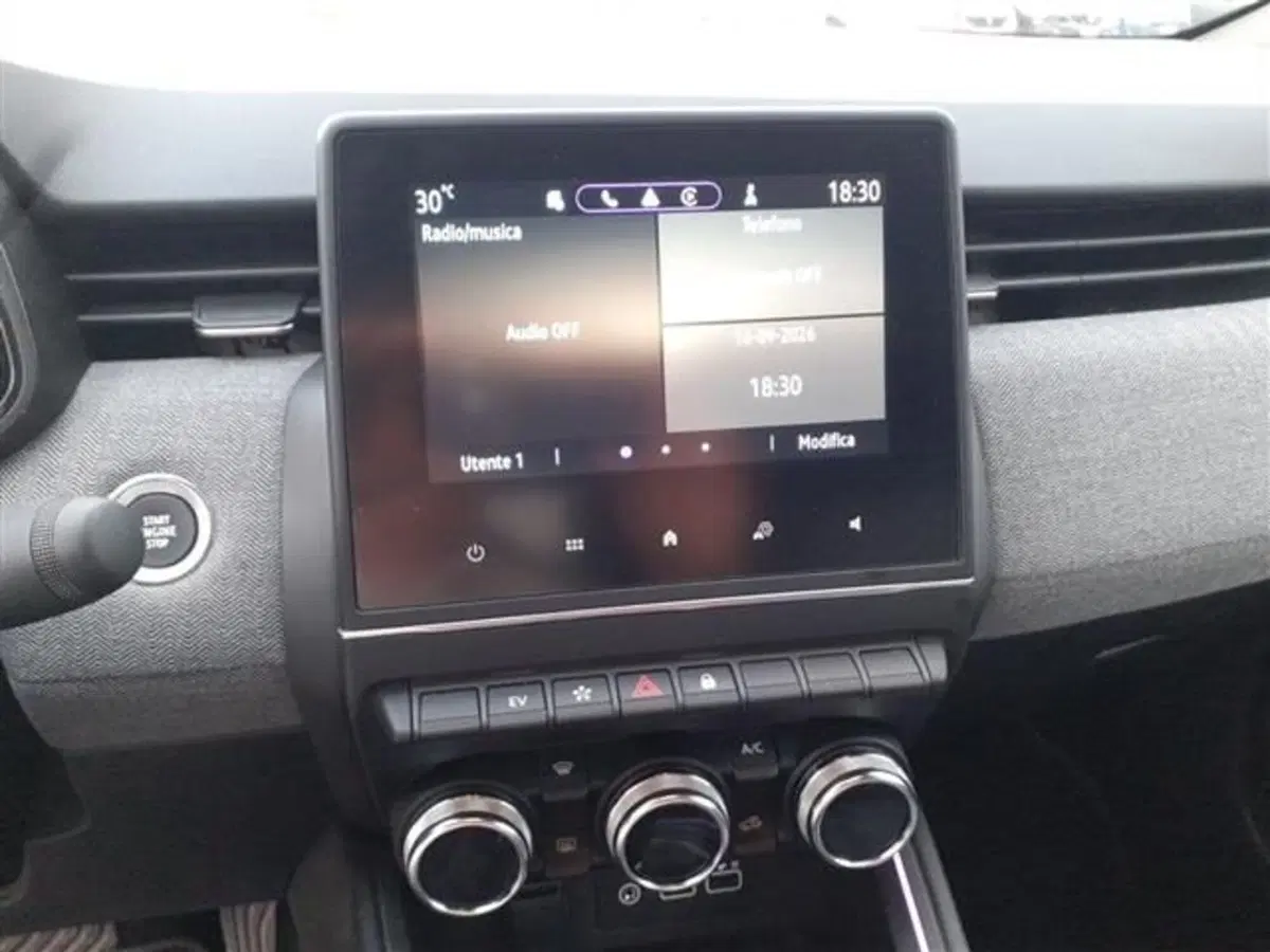 Renault Clio usata a Modena (8)
