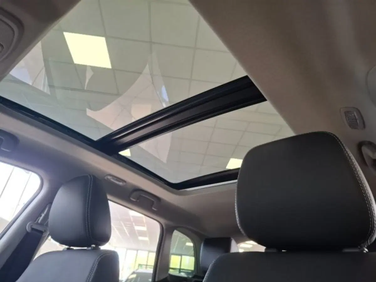 Suzuki Vitara nuova a Reggio Emilia (14)