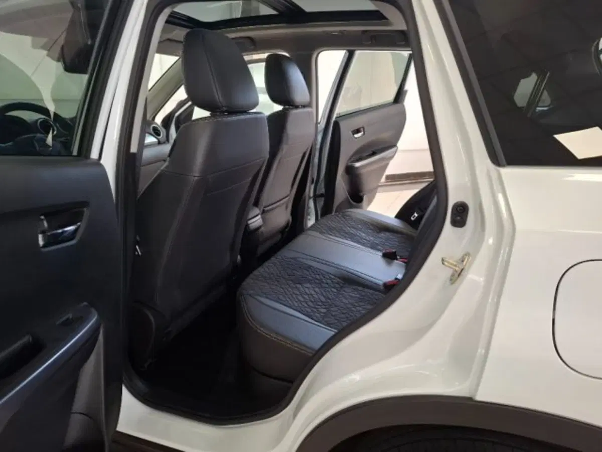 Suzuki Vitara nuova a Reggio Emilia (15)