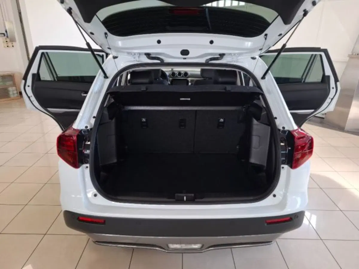 Suzuki Vitara nuova a Reggio Emilia (16)
