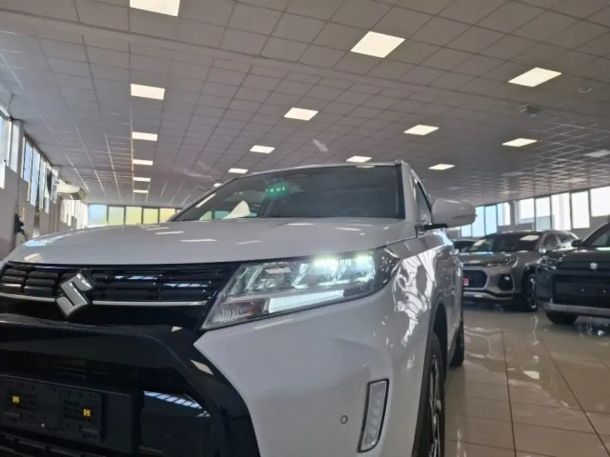 Suzuki Vitara nuova a Reggio Emilia (18)