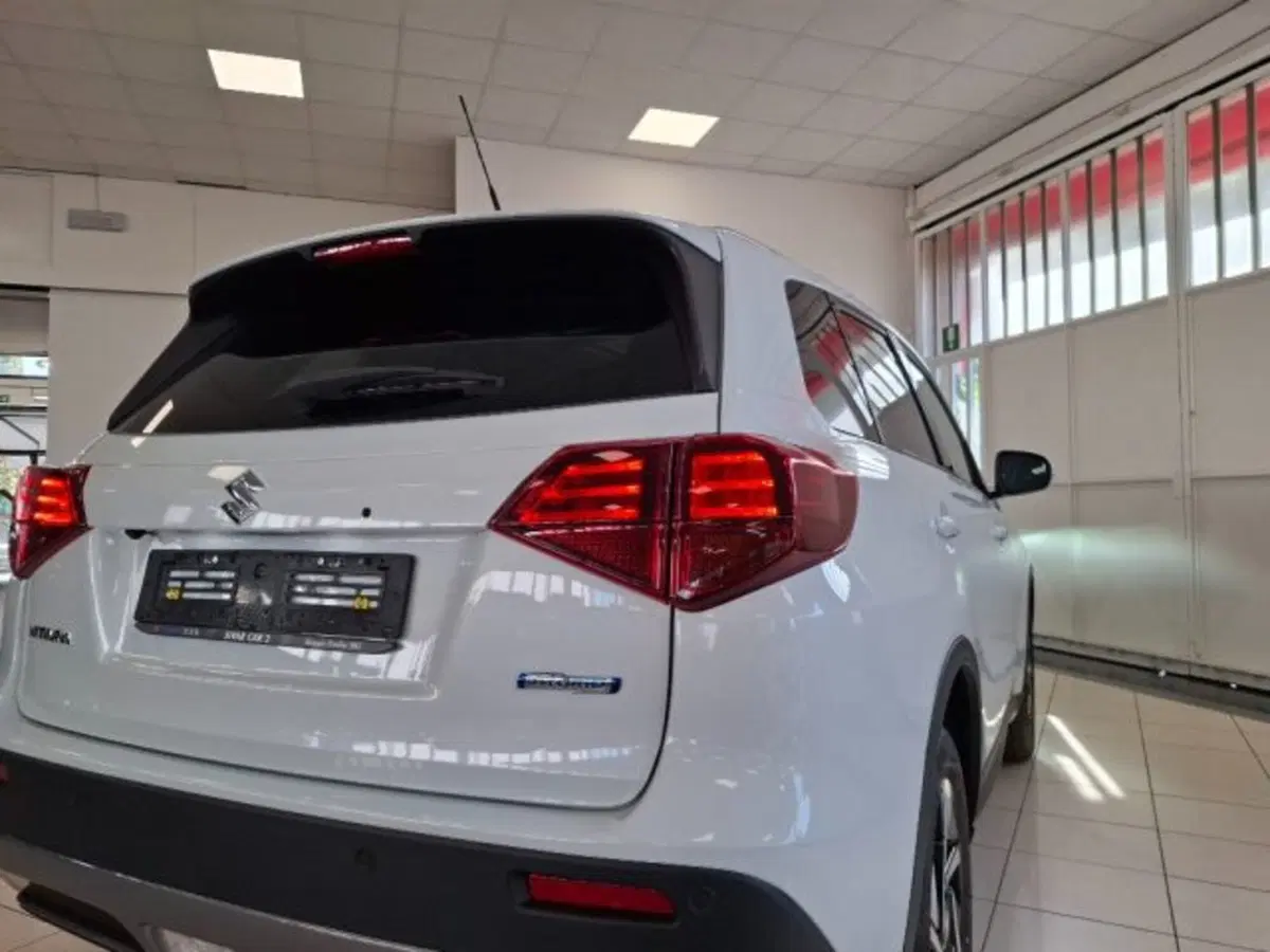 Suzuki Vitara nuova a Reggio Emilia (19)