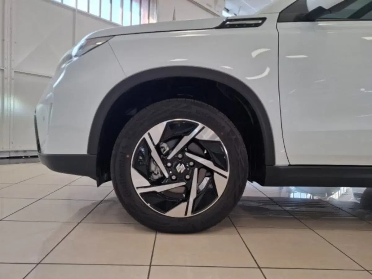 Suzuki Vitara nuova a Reggio Emilia (20)