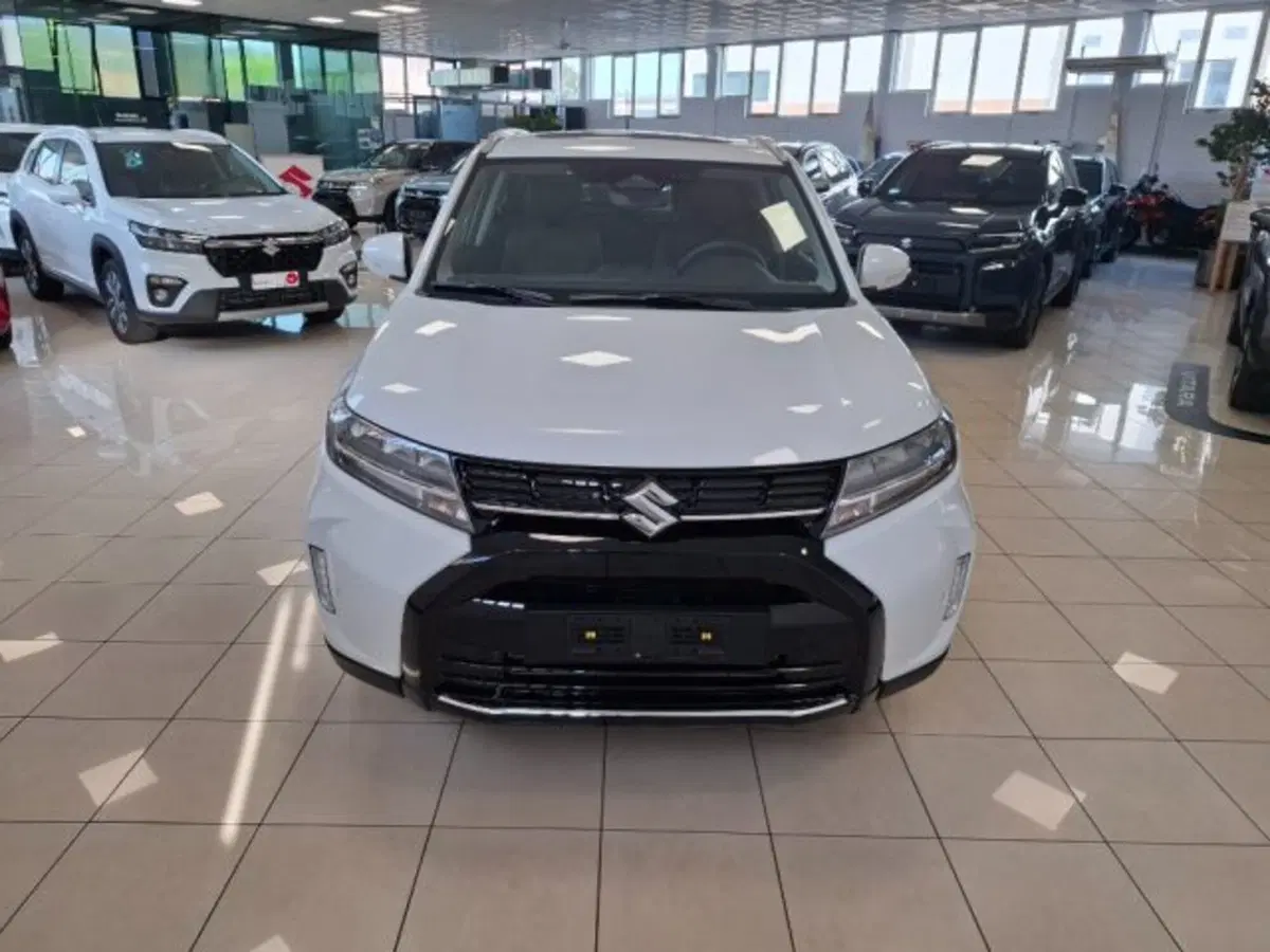 Suzuki Vitara nuova a Reggio Emilia (8)