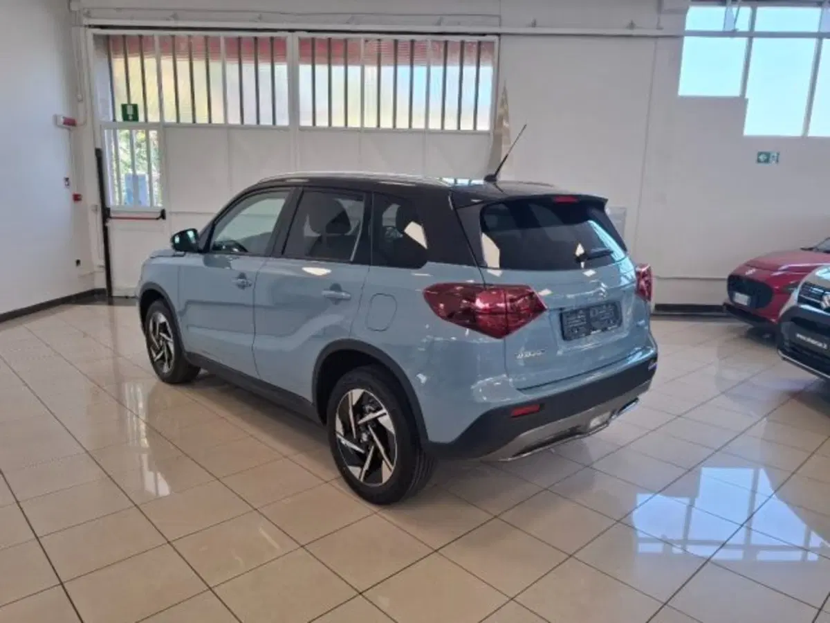 Suzuki Vitara nuova a Reggio Emilia (3)