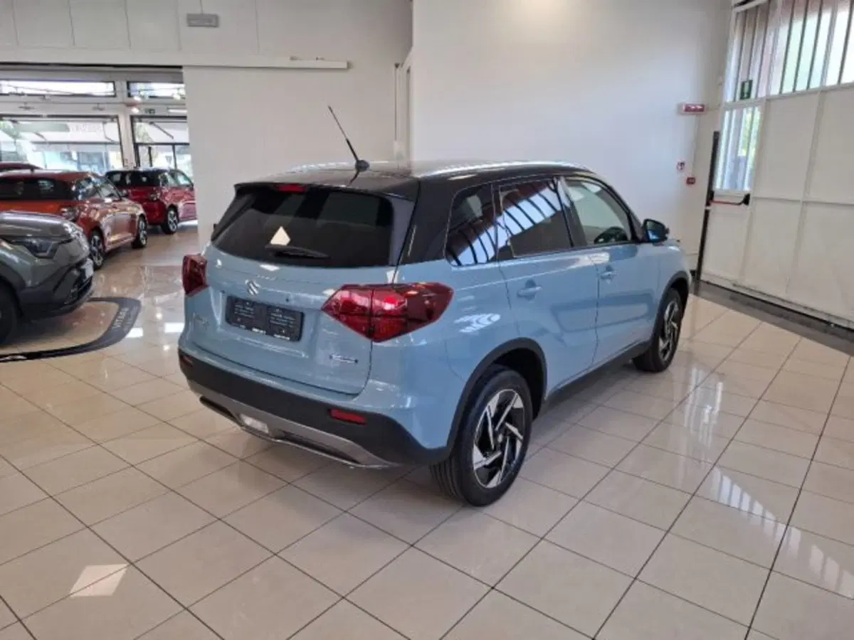 Suzuki Vitara nuova a Reggio Emilia (5)