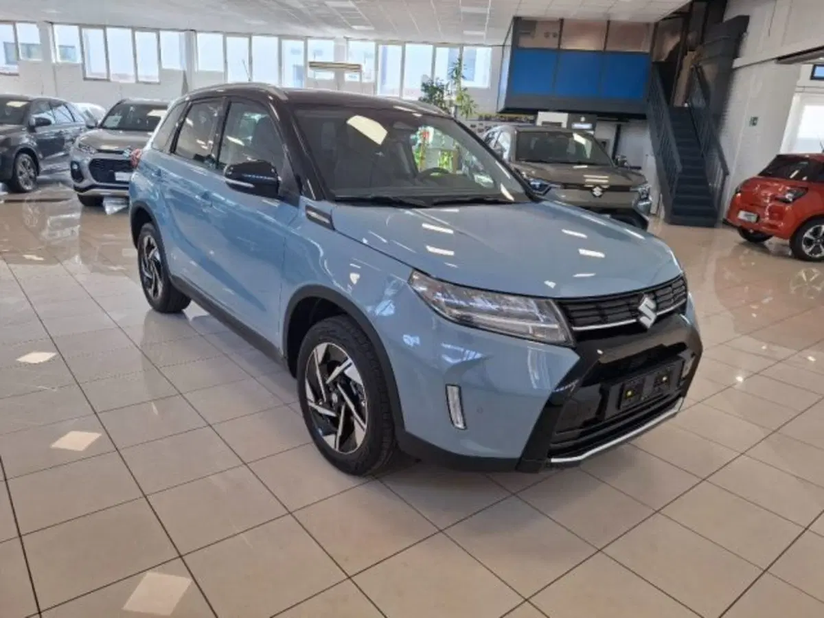 Suzuki Vitara nuova a Reggio Emilia (7)