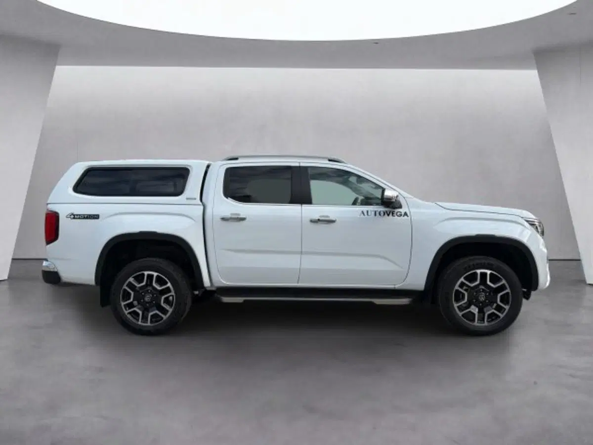 Volkswagen Amarok nuova a Vicenza (18)
