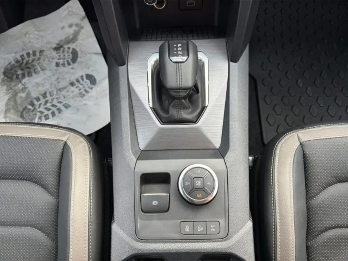 Volkswagen Amarok nuova a Vicenza (5)