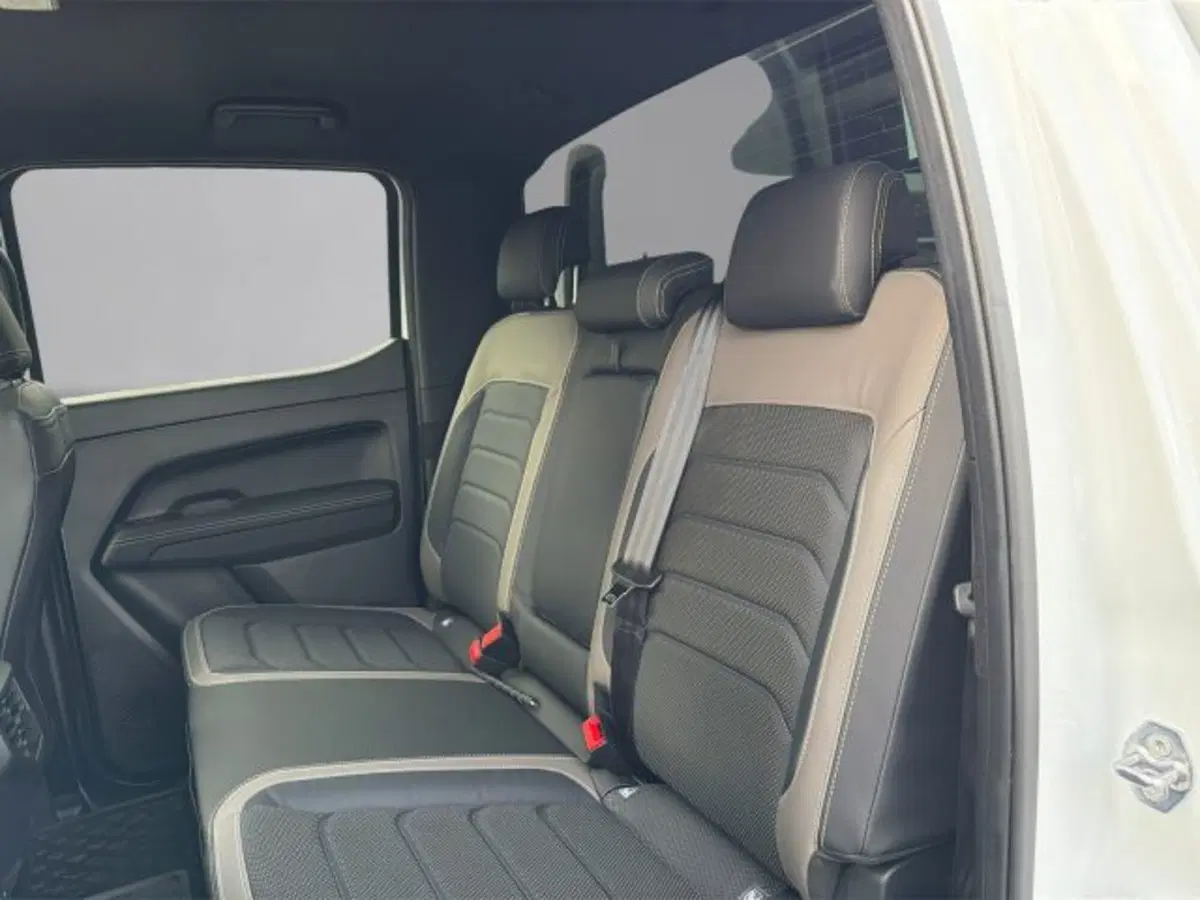 Volkswagen Amarok nuova a Vicenza (4)