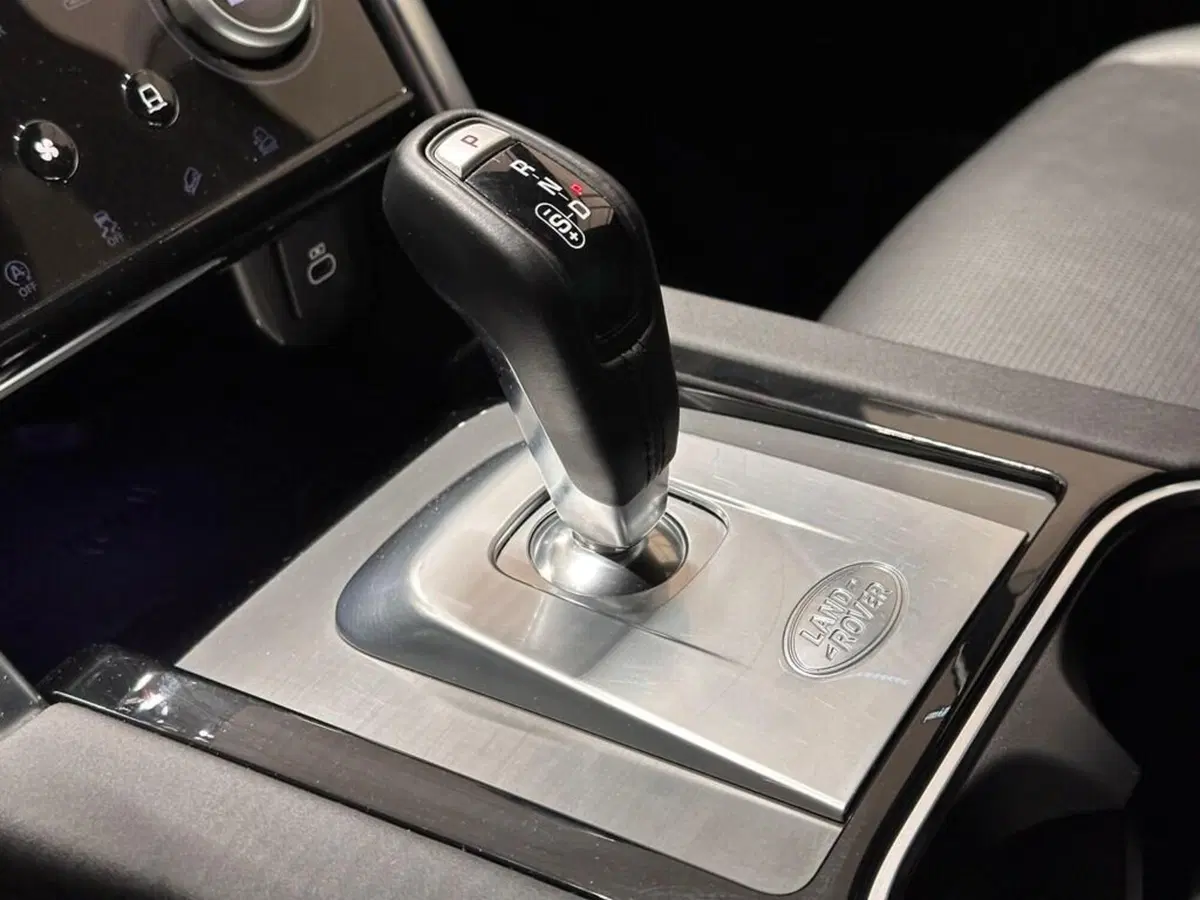 Land Rover Discovery Sport usata a Varese (13)