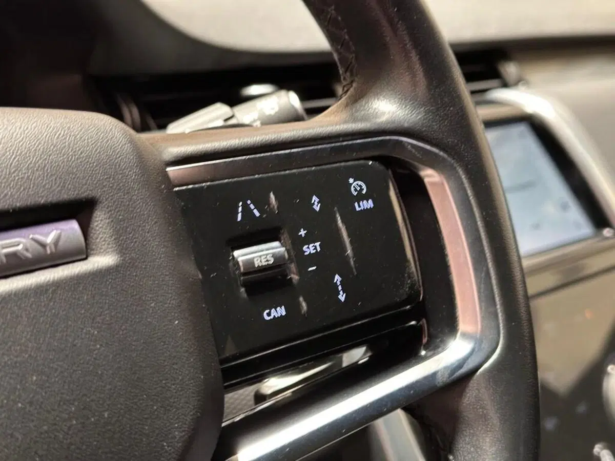 Land Rover Discovery Sport usata a Varese (14)