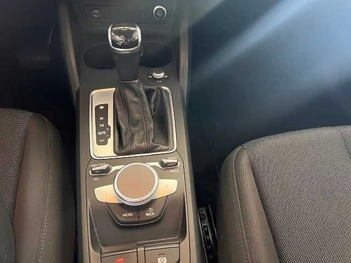 Audi Q2 usata a Genova (10)