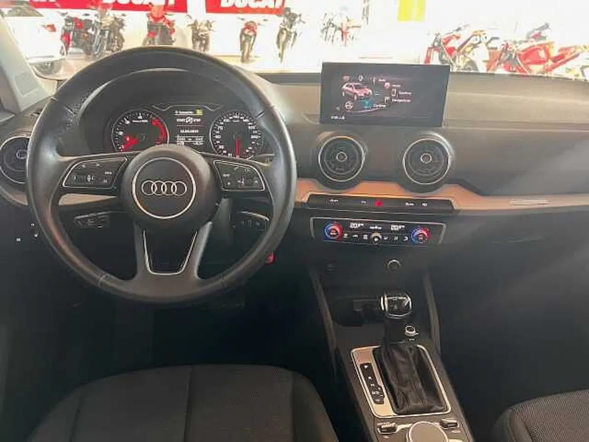 Audi Q2 usata a Genova (8)