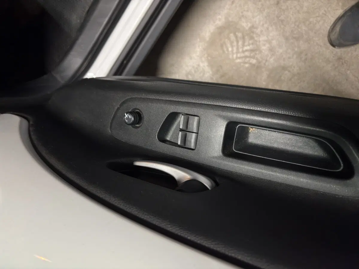 Toyota Aygo X usata a Genova (12)