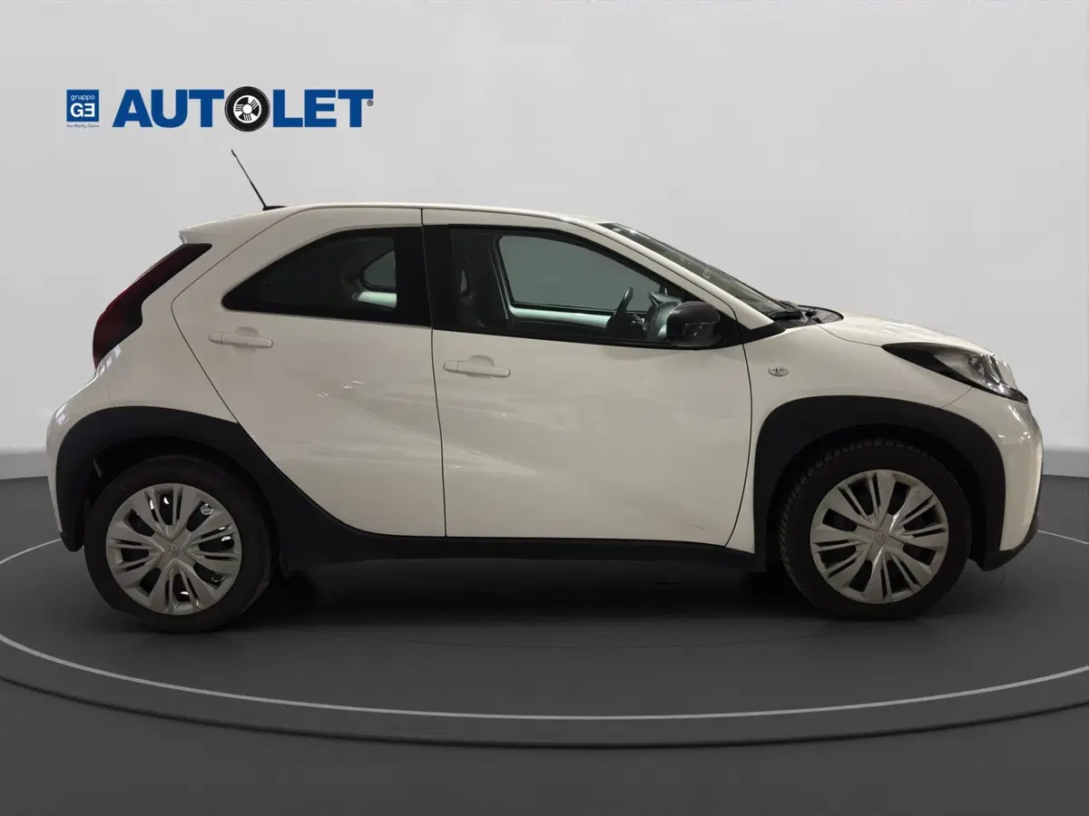 Toyota Aygo X usata a Genova (4)
