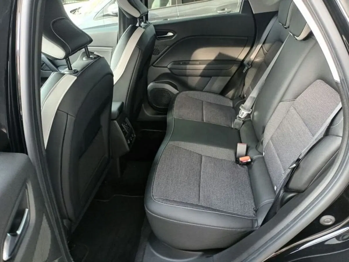 Renault Captur usata a Bari (17)