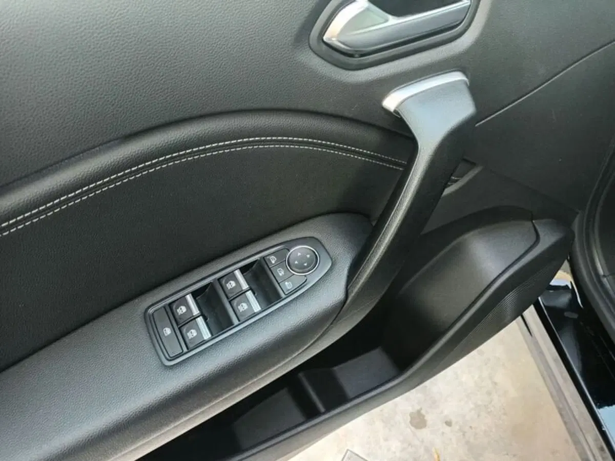 Renault Captur usata a Bari (4)