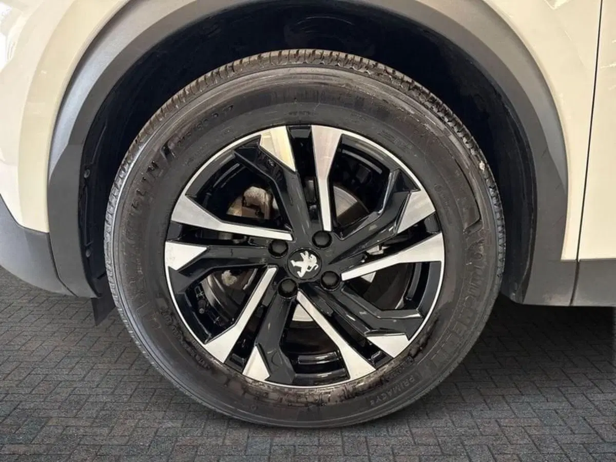 Peugeot 2008 usata a Prato (14)