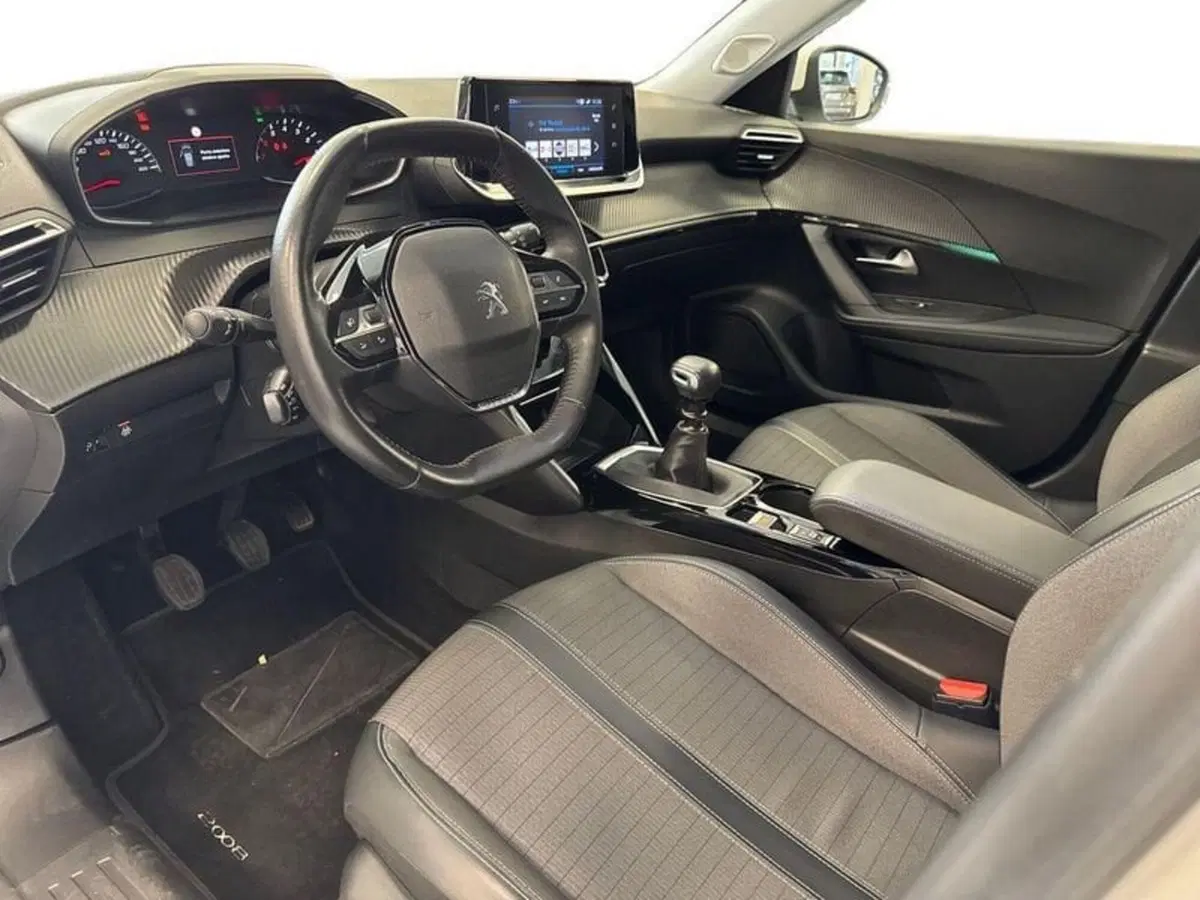 Peugeot 2008 usata a Prato (9)