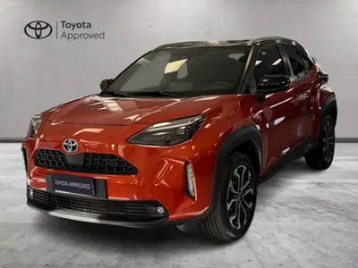 Toyota Yaris Cross 1.5h GR Sport Black Sky fwd 116cv e-cvt del 2022 usata a Prato