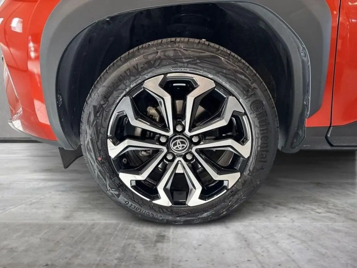 Toyota Yaris Cross usata a Prato (9)