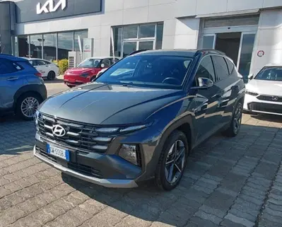 Hyundai Tucson 1.6 crdi 48V Exellence 2wd dct del 2024 usata a Rende