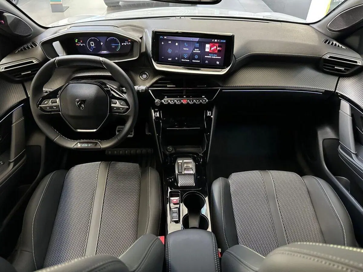Peugeot 208 nuova a Sondrio (11)