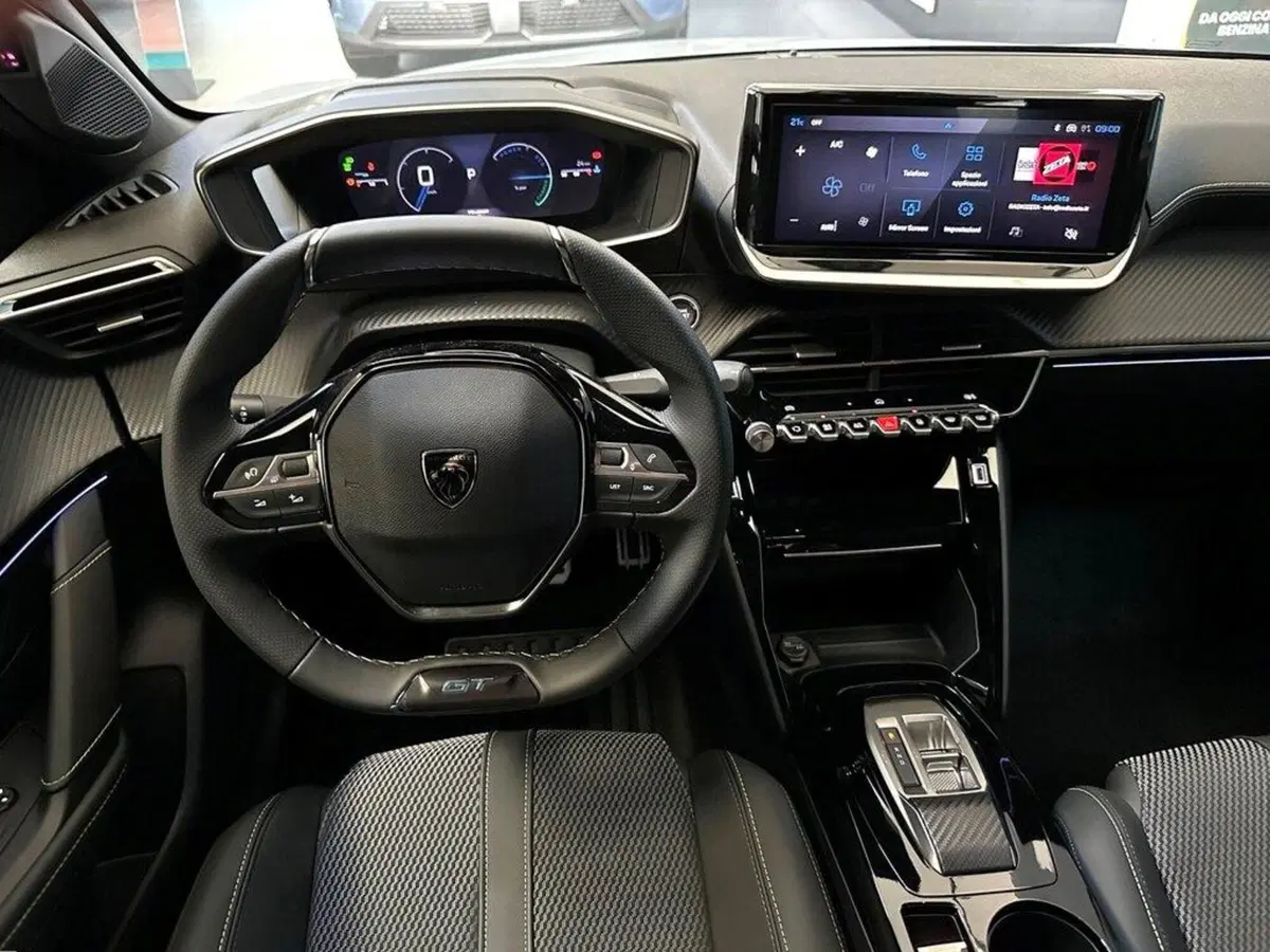 Peugeot 208 nuova a Sondrio (12)