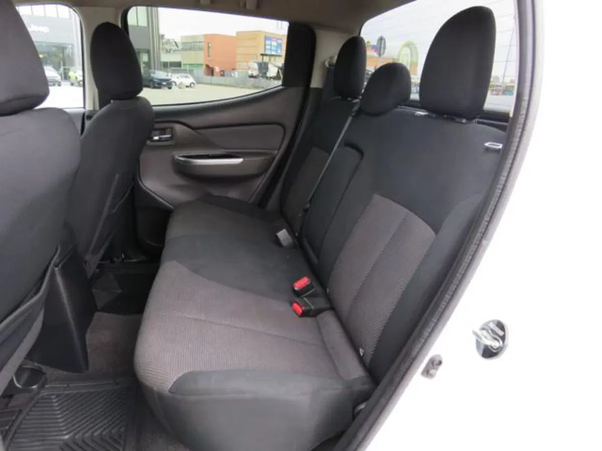 Mitsubishi L200 usata a Lodi (12)