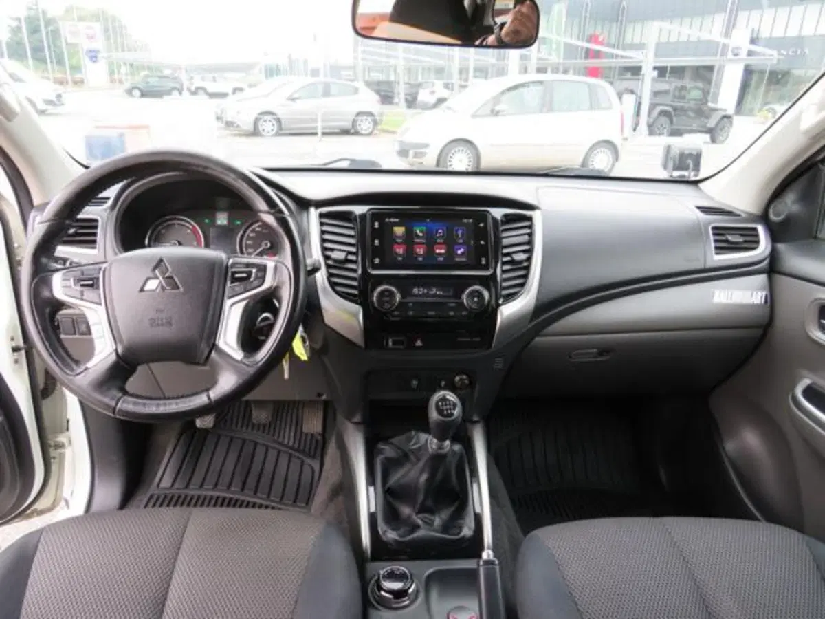 Mitsubishi L200 usata a Lodi (14)