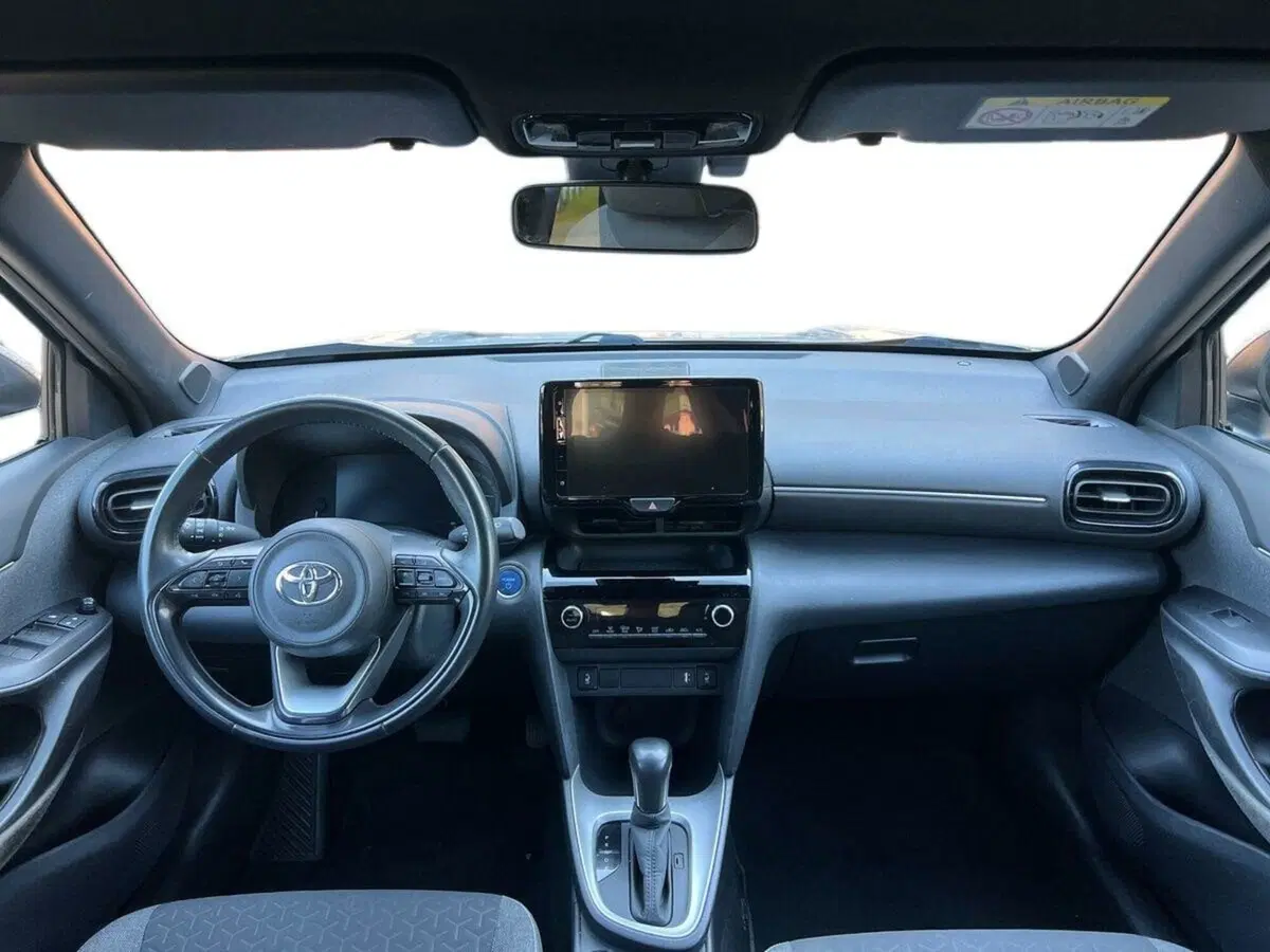 Toyota Yaris Cross usata a Sondrio (14)