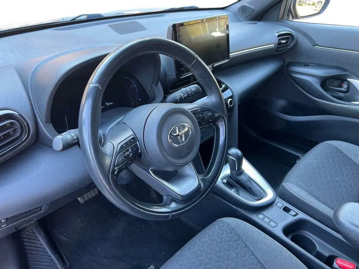 Toyota Yaris Cross usata a Sondrio (6)