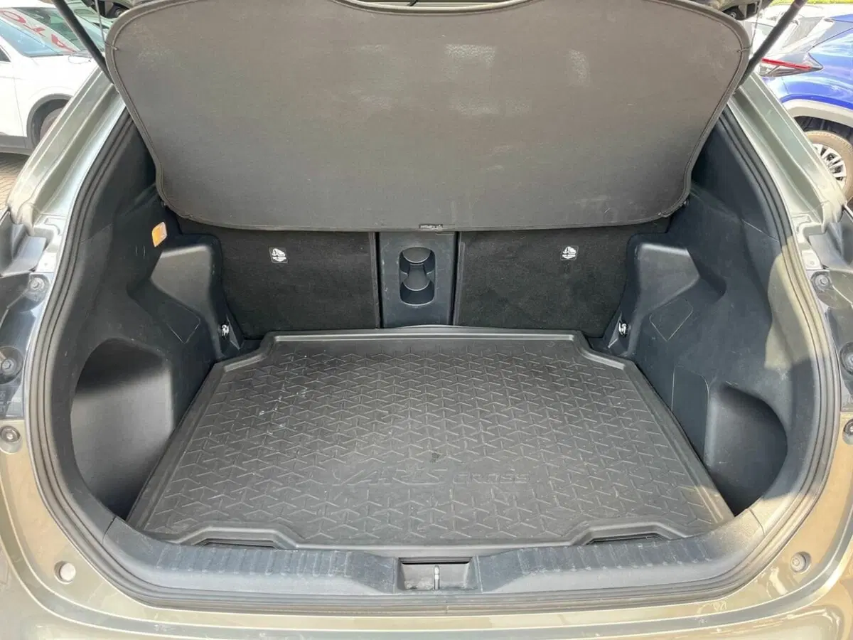 Toyota Yaris Cross usata a Sondrio (5)