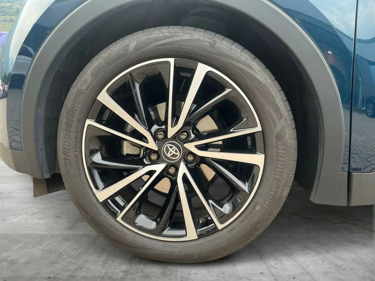 Toyota Toyota C-HR usata a Sondrio (13)