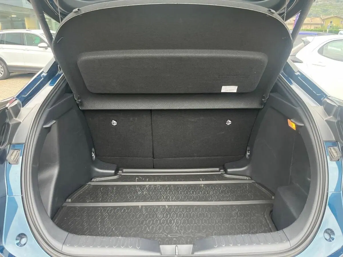 Toyota Toyota C-HR usata a Sondrio (5)