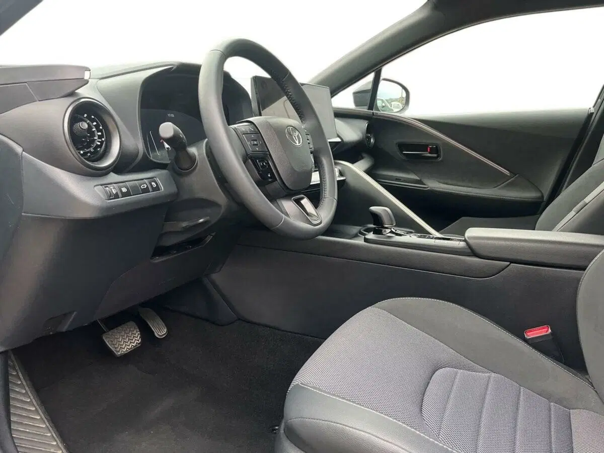Toyota Toyota C-HR usata a Sondrio (6)