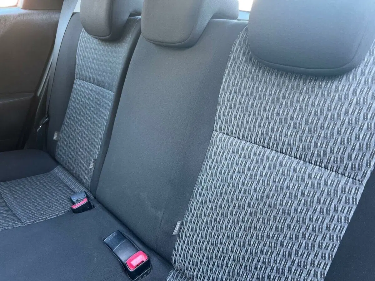Toyota Yaris usata a Sondrio (11)