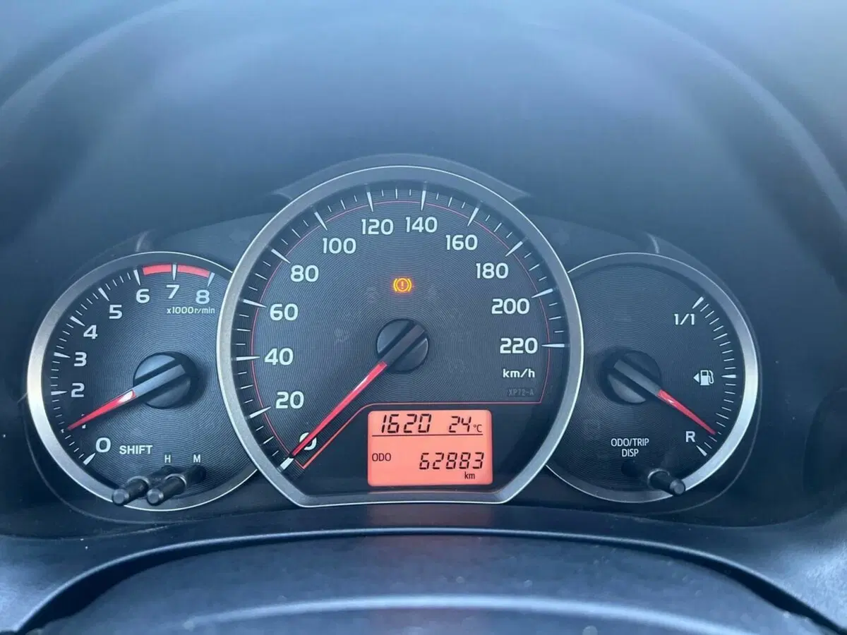 Toyota Yaris usata a Sondrio (9)