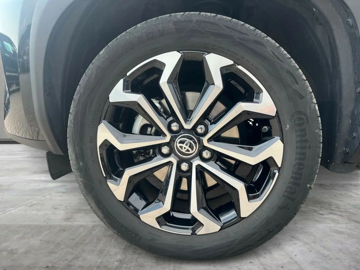 Toyota Yaris Cross usata a Sondrio (13)