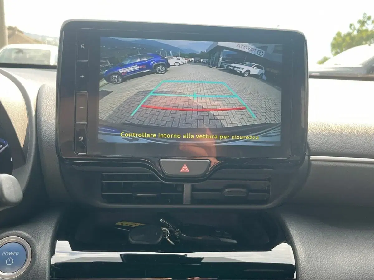 Toyota Yaris Cross usata a Sondrio (14)