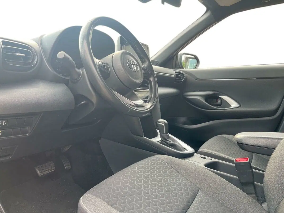 Toyota Yaris Cross usata a Sondrio (6)
