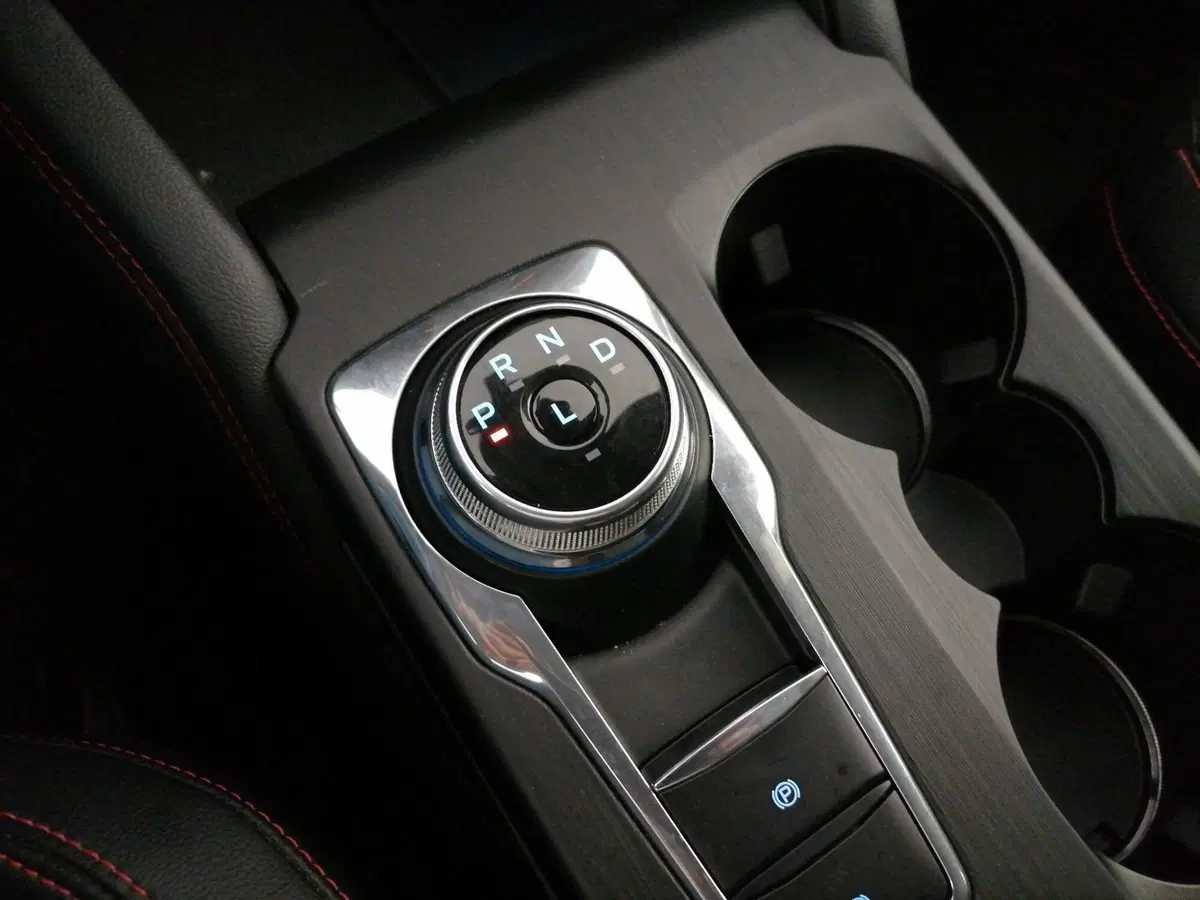 Ford Kuga usata a Roma (14)