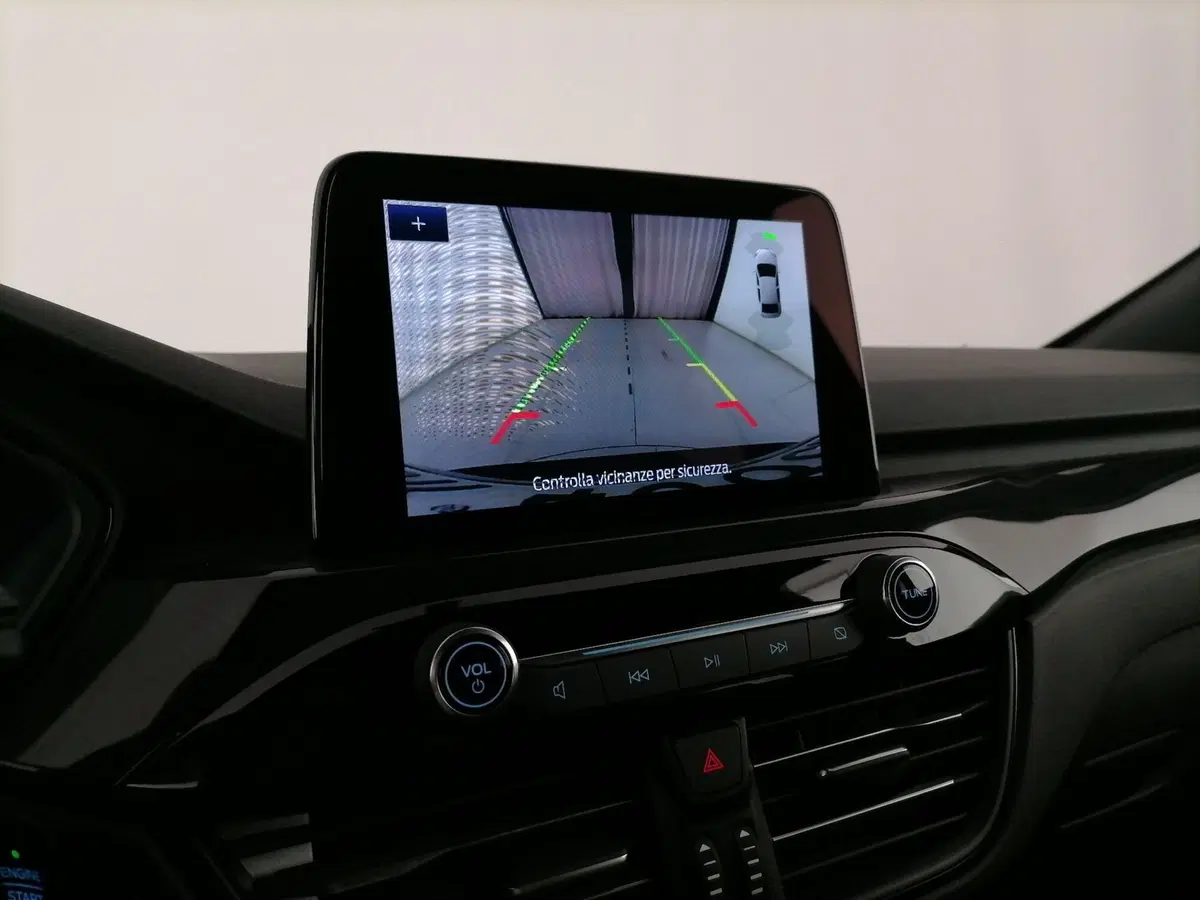 Ford Kuga usata a Roma (18)