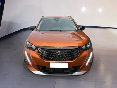 Peugeot 2008 1.2 turbo Allure 100cv del 2022 usata a Torino