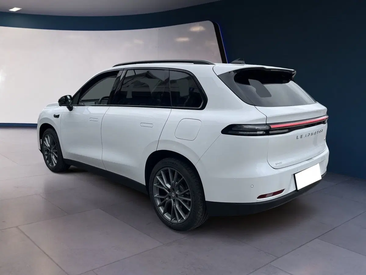 Leapmotor C10 nuova a Torino (4)