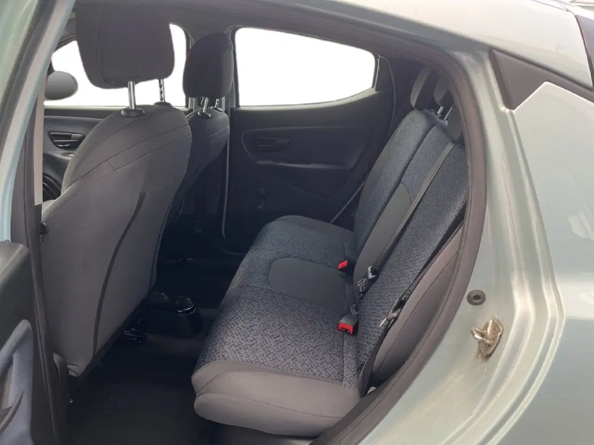 Lancia Ypsilon usata a Torino (7)
